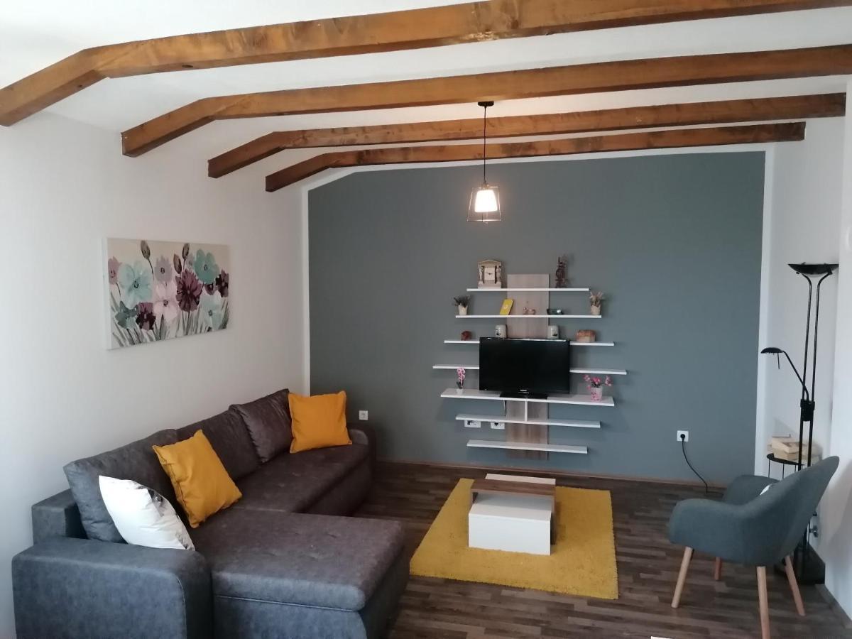 Appartement House Mario Near Rovinj à Kanfanar Extérieur photo
